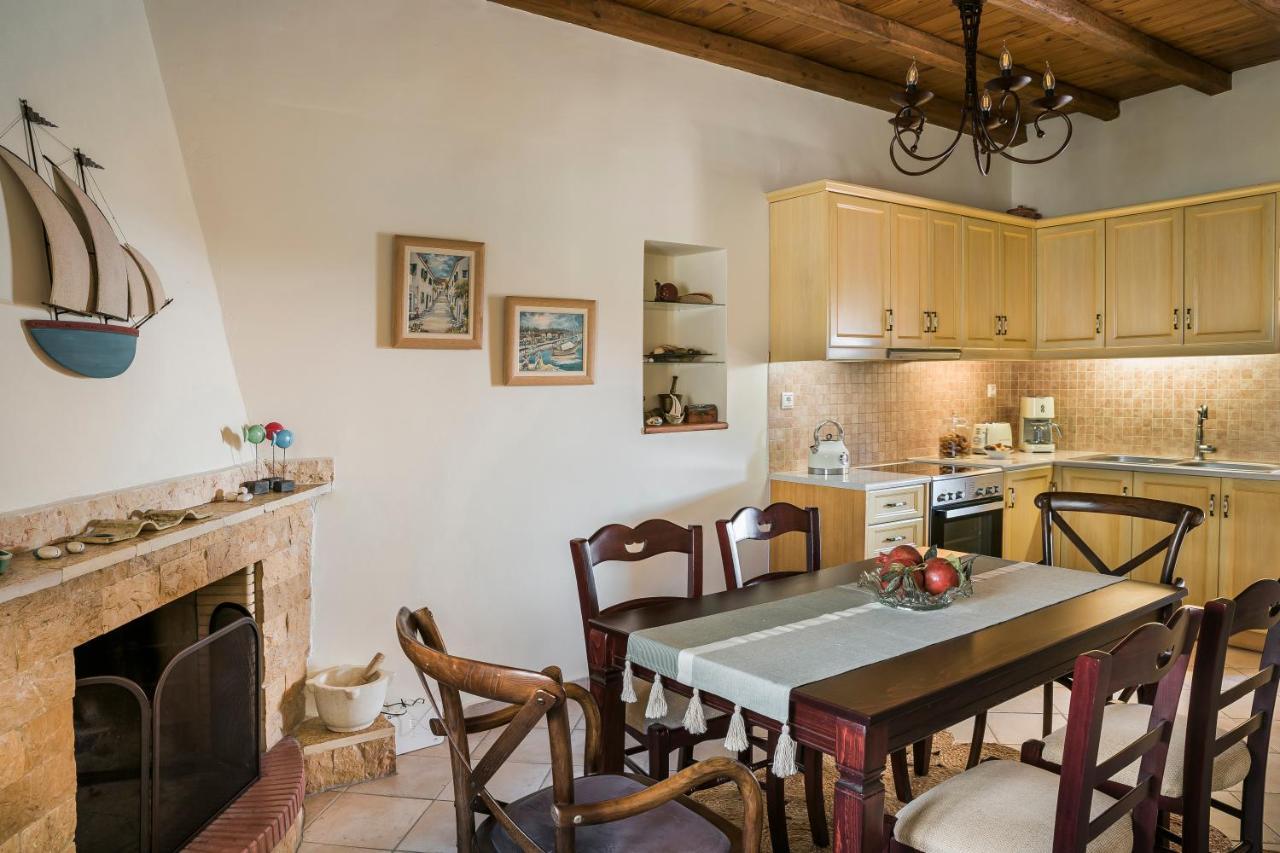 Traditional Stone House Anofli 1843 Fiskardo Kefalonia Екстериор снимка